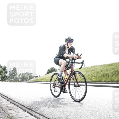 21.06.2026 - 29. Vierlanden-Triathlon H.Heesch http://msf.ph/oto/9906563 21.06.2026 11:34:58 Radfahren 245, 728, 757, 852 meine-sportfotos.de