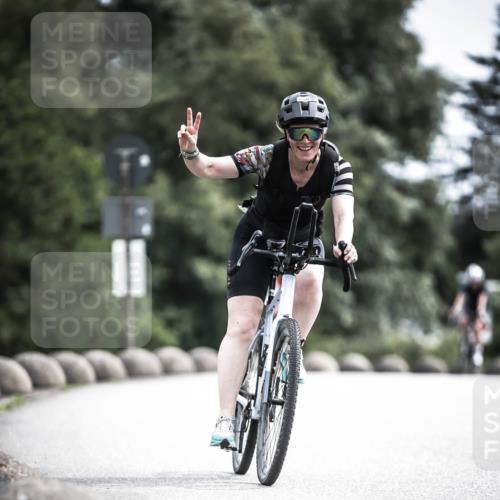 21.06.2026 - 29. Vierlanden-Triathlon H.Heesch http://msf.ph/oto/9906564 21.06.2026 11:41:27 Radfahren 236, 299, 643, 649, 652, 659, 744, 855 meine-sportfotos.de