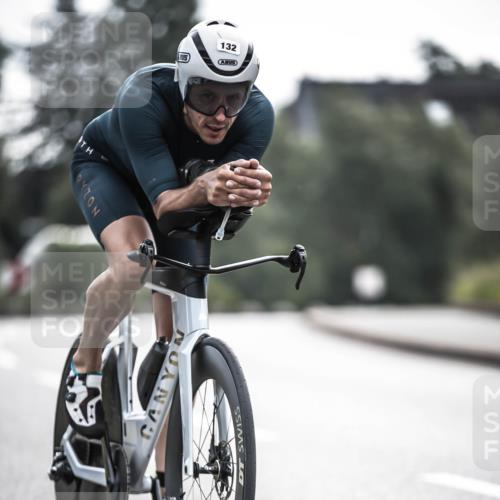 21.06.2026 - 29. Vierlanden-Triathlon H.Heesch http://msf.ph/oto/9906588 21.06.2026 09:20:24 Radfahren 132 meine-sportfotos.de