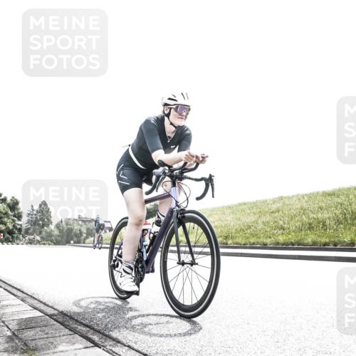 21.06.2026 - 29. Vierlanden-Triathlon H.Heesch http://msf.ph/oto/9906602 21.06.2026 11:35:33 Radfahren 284, 753, 831, 842 meine-sportfotos.de