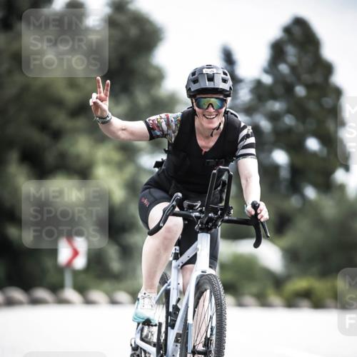 21.06.2026 - 29. Vierlanden-Triathlon H.Heesch http://msf.ph/oto/9906603 21.06.2026 11:41:28 Radfahren 137, 236, 299, 643, 649, 652, 659, 744, 855 meine-sportfotos.de