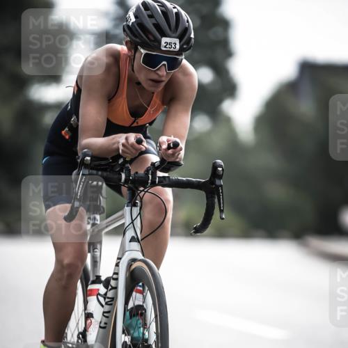21.06.2026 - 29. Vierlanden-Triathlon H.Heesch http://msf.ph/oto/9906644 21.06.2026 09:20:44 Radfahren 45, 253 meine-sportfotos.de
