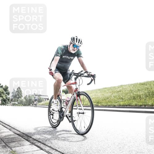 21.06.2026 - 29. Vierlanden-Triathlon H.Heesch http://msf.ph/oto/9906645 21.06.2026 11:36:16 Radfahren 771, 888 meine-sportfotos.de