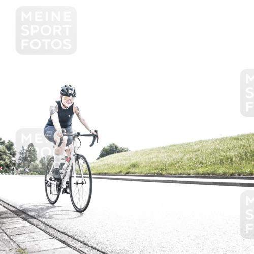 21.06.2026 - 29. Vierlanden-Triathlon H.Heesch http://msf.ph/oto/9906651 21.06.2026 11:36:28 Radfahren 246, 653 meine-sportfotos.de
