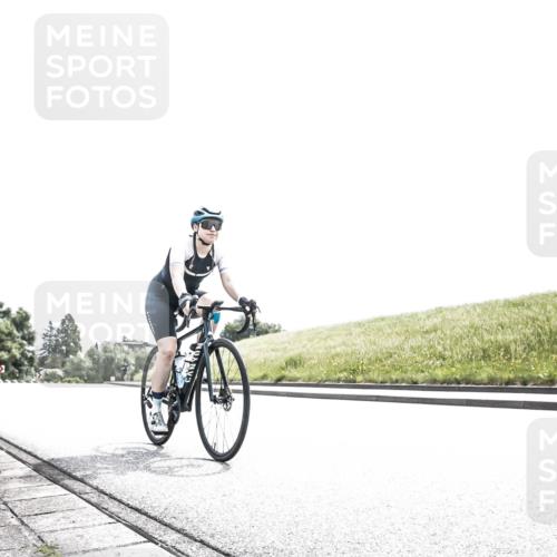 21.06.2026 - 29. Vierlanden-Triathlon H.Heesch http://msf.ph/oto/9906657 21.06.2026 11:36:35 Radfahren 226, 653, 841 meine-sportfotos.de