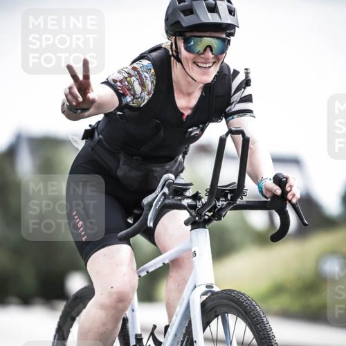 21.06.2026 - 29. Vierlanden-Triathlon H.Heesch http://msf.ph/oto/9906675 21.06.2026 11:41:29 Radfahren 137, 236, 299, 643, 649, 652, 655, 659, 744, 855 meine-sportfotos.de