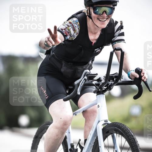 21.06.2026 - 29. Vierlanden-Triathlon H.Heesch http://msf.ph/oto/9906681 21.06.2026 11:41:29 Radfahren 137, 236, 299, 643, 649, 652, 655, 659, 744, 855 meine-sportfotos.de
