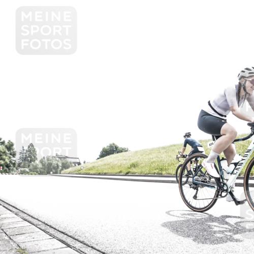 21.06.2026 - 29. Vierlanden-Triathlon H.Heesch http://msf.ph/oto/9906696 21.06.2026 11:37:15 Radfahren 724, 834, 856, 861 meine-sportfotos.de