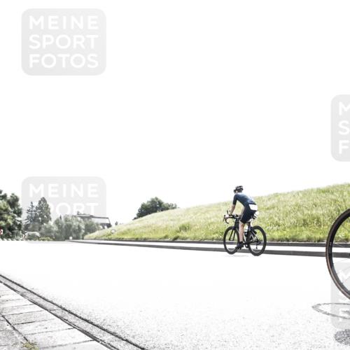 21.06.2026 - 29. Vierlanden-Triathlon H.Heesch http://msf.ph/oto/9906699 21.06.2026 11:37:15 Radfahren 724, 834, 856, 861 meine-sportfotos.de