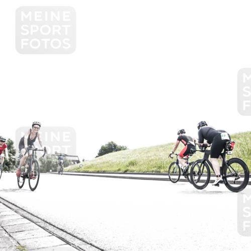 21.06.2026 - 29. Vierlanden-Triathlon H.Heesch http://msf.ph/oto/9906705 21.06.2026 11:37:17 Radfahren 834, 856, 861 meine-sportfotos.de
