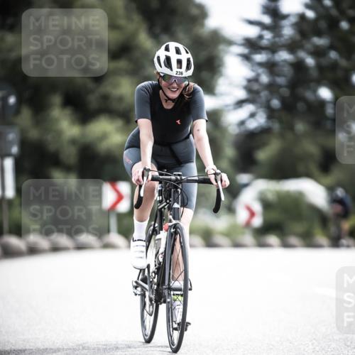 21.06.2026 - 29. Vierlanden-Triathlon H.Heesch http://msf.ph/oto/9906715 21.06.2026 11:41:33 Radfahren 137, 138, 236, 299, 649, 655, 659, 712, 744 meine-sportfotos.de