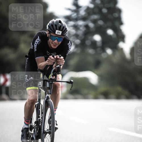 21.06.2026 - 29. Vierlanden-Triathlon H.Heesch http://msf.ph/oto/9906719 21.06.2026 09:20:55 Radfahren 21, 38, 57, 67, 82, 142 meine-sportfotos.de