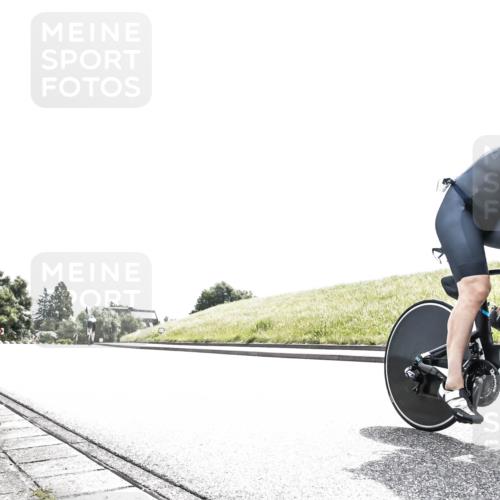 21.06.2026 - 29. Vierlanden-Triathlon H.Heesch http://msf.ph/oto/9906726 21.06.2026 11:38:12 Radfahren 640, 666, 814 meine-sportfotos.de