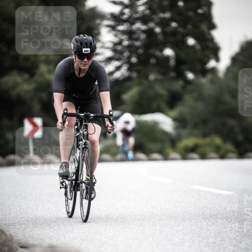 21.06.2026 - 29. Vierlanden-Triathlon H.Heesch http://msf.ph/oto/9906730 21.06.2026 10:25:04 Radfahren 42, 210, 253, 480, 577 meine-sportfotos.de