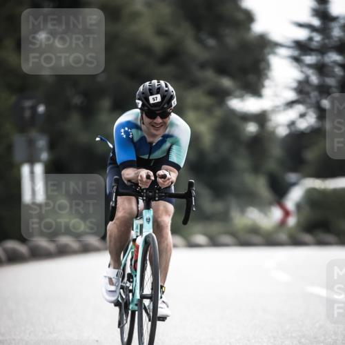 21.06.2026 - 29. Vierlanden-Triathlon H.Heesch http://msf.ph/oto/9906731 21.06.2026 09:20:56 Radfahren 21, 38, 57, 67, 82, 142 meine-sportfotos.de