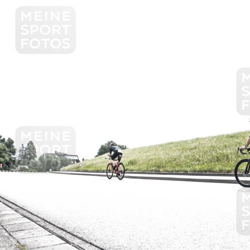 21.06.2026 - 29. Vierlanden-Triathlon H.Heesch http://msf.ph/oto/9906732 21.06.2026 11:39:24 Radfahren 695 meine-sportfotos.de