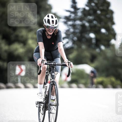 21.06.2026 - 29. Vierlanden-Triathlon H.Heesch http://msf.ph/oto/9906733 21.06.2026 11:41:34 Radfahren 137, 138, 236, 299, 649, 655, 659, 712, 744 meine-sportfotos.de
