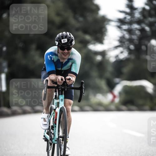 21.06.2026 - 29. Vierlanden-Triathlon H.Heesch http://msf.ph/oto/9906737 21.06.2026 09:20:57 Radfahren 21, 38, 57, 67, 82, 109, 142 meine-sportfotos.de
