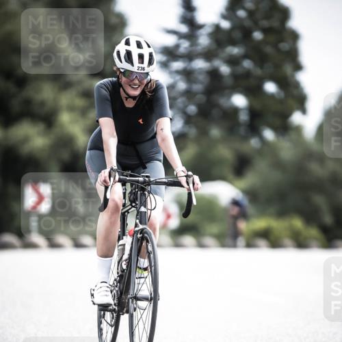 21.06.2026 - 29. Vierlanden-Triathlon H.Heesch http://msf.ph/oto/9906738 21.06.2026 11:41:34 Radfahren 137, 138, 236, 299, 649, 655, 659, 712, 744 meine-sportfotos.de