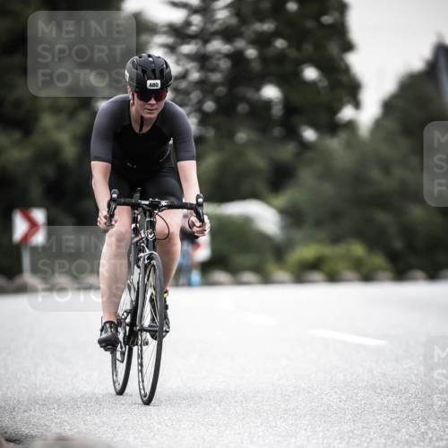 21.06.2026 - 29. Vierlanden-Triathlon H.Heesch http://msf.ph/oto/9906741 21.06.2026 10:25:04 Radfahren 42, 210, 253, 480, 577 meine-sportfotos.de