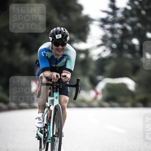 21.06.2026 - 29. Vierlanden-Triathlon H.Heesch http://msf.ph/oto/9906742 21.06.2026 09:20:57 Radfahren 21, 38, 57, 67, 82, 109, 142 meine-sportfotos.de