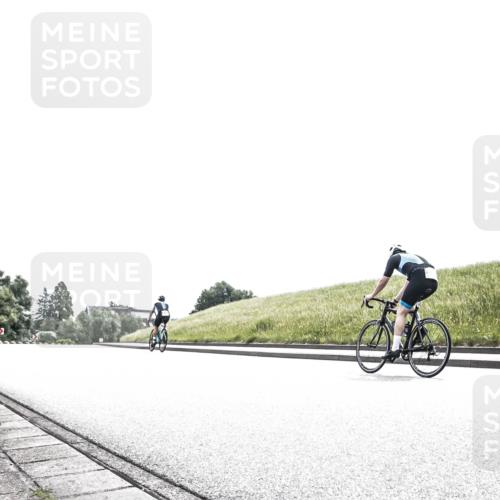 21.06.2026 - 29. Vierlanden-Triathlon H.Heesch http://msf.ph/oto/9906743 21.06.2026 11:39:42 Radfahren  meine-sportfotos.de