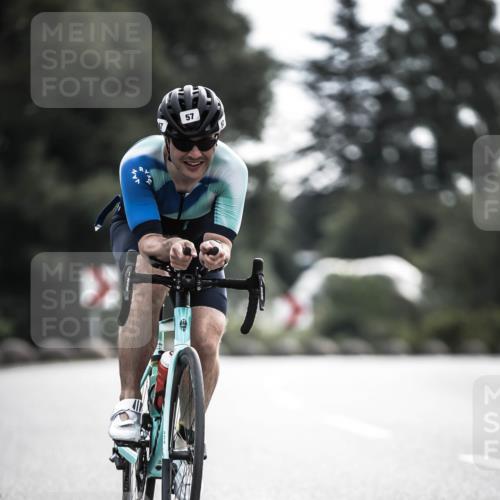 21.06.2026 - 29. Vierlanden-Triathlon H.Heesch http://msf.ph/oto/9906744 21.06.2026 09:20:57 Radfahren 21, 38, 57, 67, 82, 109, 142 meine-sportfotos.de