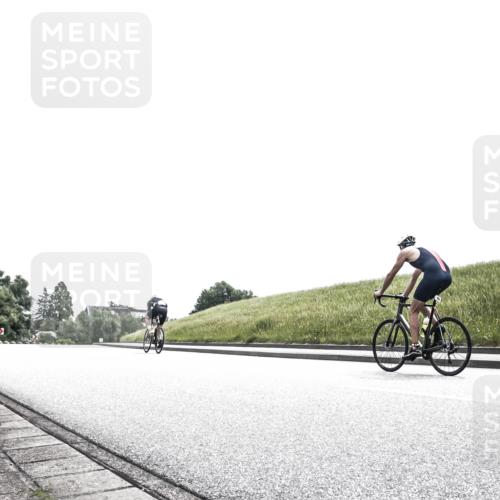 21.06.2026 - 29. Vierlanden-Triathlon H.Heesch http://msf.ph/oto/9906760 21.06.2026 11:40:33 Radfahren 249, 293, 630, 671, 733 meine-sportfotos.de