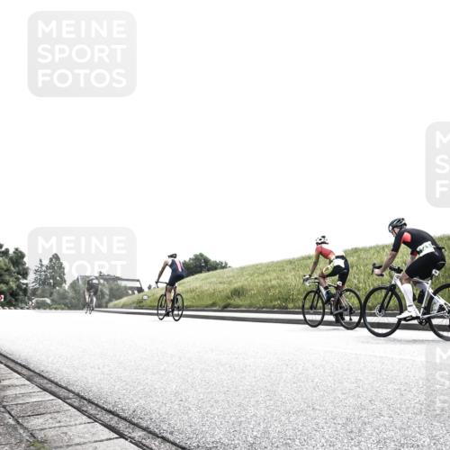 21.06.2026 - 29. Vierlanden-Triathlon H.Heesch http://msf.ph/oto/9906763 21.06.2026 11:40:33 Radfahren 249, 293, 630, 671, 733 meine-sportfotos.de