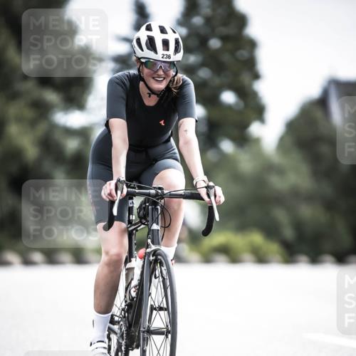 21.06.2026 - 29. Vierlanden-Triathlon H.Heesch http://msf.ph/oto/9906764 21.06.2026 11:41:34 Radfahren 137, 138, 236, 299, 649, 655, 659, 712, 744 meine-sportfotos.de