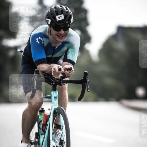 21.06.2026 - 29. Vierlanden-Triathlon H.Heesch http://msf.ph/oto/9906765 21.06.2026 09:20:57 Radfahren 21, 38, 57, 67, 82, 109, 142 meine-sportfotos.de