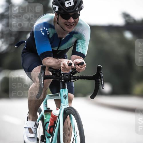 21.06.2026 - 29. Vierlanden-Triathlon H.Heesch http://msf.ph/oto/9906772 21.06.2026 09:20:57 Radfahren 21, 38, 57, 67, 82, 109, 142 meine-sportfotos.de