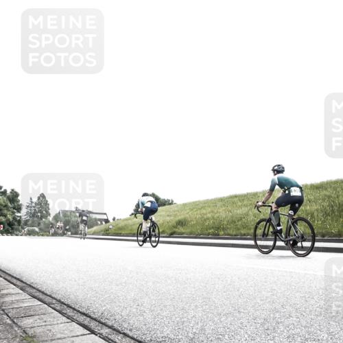 21.06.2026 - 29. Vierlanden-Triathlon H.Heesch http://msf.ph/oto/9906780 21.06.2026 11:40:38 Radfahren 660, 713 meine-sportfotos.de
