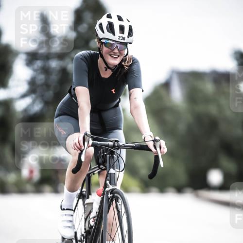 21.06.2026 - 29. Vierlanden-Triathlon H.Heesch http://msf.ph/oto/9906787 21.06.2026 11:41:34 Radfahren 137, 138, 236, 299, 649, 655, 659, 712, 744 meine-sportfotos.de