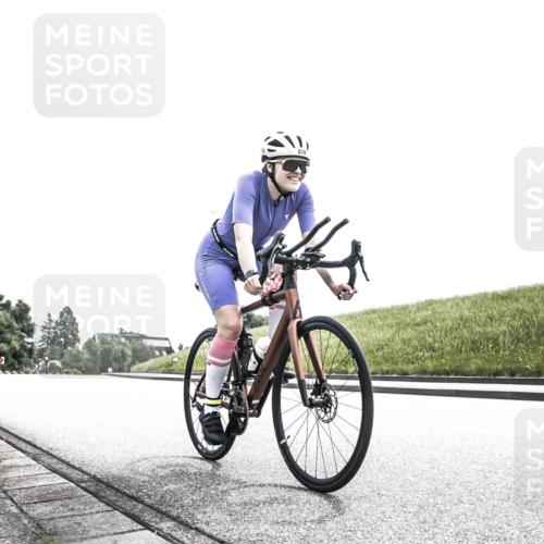 21.06.2026 - 29. Vierlanden-Triathlon H.Heesch http://msf.ph/oto/9906806 21.06.2026 11:41:02 Radfahren 71, 270, 668, 709 meine-sportfotos.de