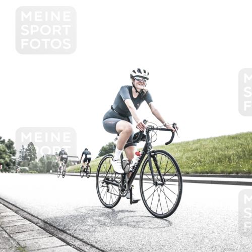 21.06.2026 - 29. Vierlanden-Triathlon H.Heesch http://msf.ph/oto/9906809 21.06.2026 11:41:35 Radfahren 137, 138, 236, 299, 649, 655, 659, 744 meine-sportfotos.de