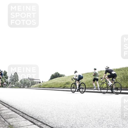 21.06.2026 - 29. Vierlanden-Triathlon H.Heesch http://msf.ph/oto/9906812 21.06.2026 11:41:40 Radfahren 138, 634, 655, 691, 712 meine-sportfotos.de