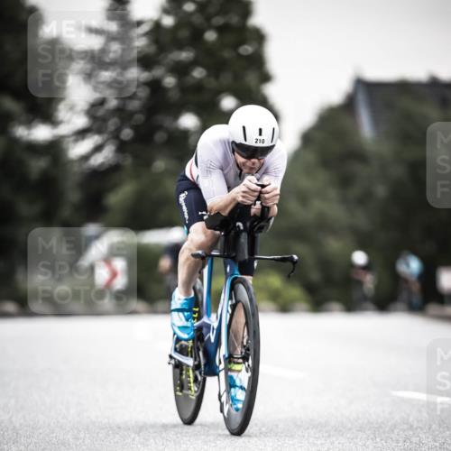 21.06.2026 - 29. Vierlanden-Triathlon H.Heesch http://msf.ph/oto/9906813 21.06.2026 10:25:08 Radfahren 42, 76, 77, 98, 107, 210 meine-sportfotos.de