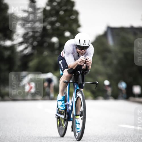 21.06.2026 - 29. Vierlanden-Triathlon H.Heesch http://msf.ph/oto/9906819 21.06.2026 10:25:08 Radfahren 42, 76, 77, 98, 107, 210 meine-sportfotos.de