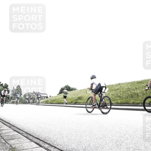 21.06.2026 - 29. Vierlanden-Triathlon H.Heesch http://msf.ph/oto/9906821 21.06.2026 11:41:42 Radfahren 138, 634, 682, 691, 712 meine-sportfotos.de