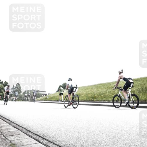 21.06.2026 - 29. Vierlanden-Triathlon H.Heesch http://msf.ph/oto/9906824 21.06.2026 11:41:42 Radfahren 138, 634, 682, 691, 712 meine-sportfotos.de