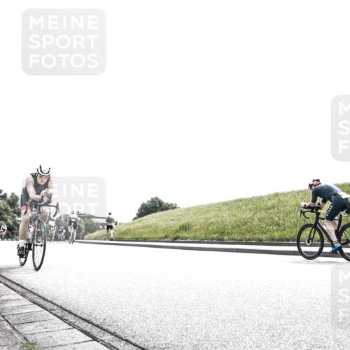 21.06.2026 - 29. Vierlanden-Triathlon H.Heesch http://msf.ph/oto/9906840 21.06.2026 11:41:45 Radfahren 634, 682, 691, 726 meine-sportfotos.de