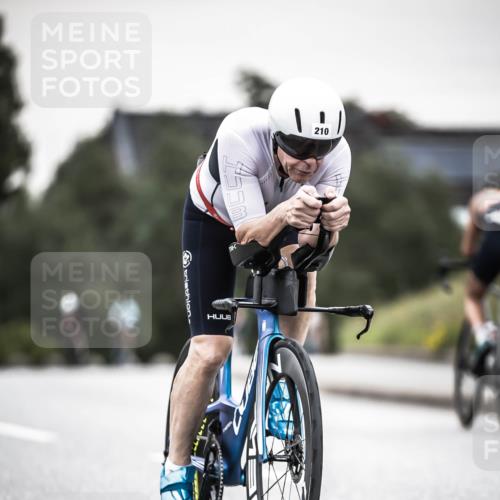 21.06.2026 - 29. Vierlanden-Triathlon H.Heesch http://msf.ph/oto/9906851 21.06.2026 10:25:08 Radfahren 42, 76, 77, 98, 107, 210 meine-sportfotos.de