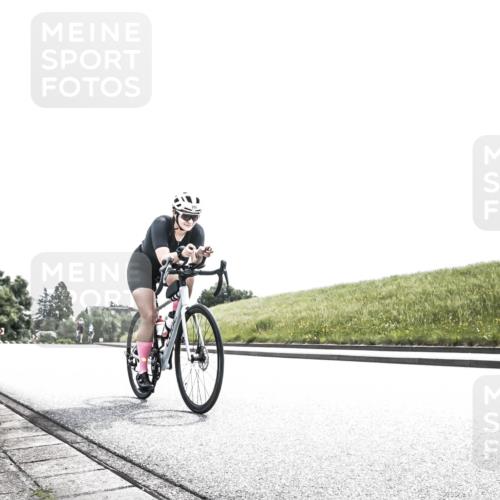 21.06.2026 - 29. Vierlanden-Triathlon H.Heesch http://msf.ph/oto/9906852 21.06.2026 11:45:04 Radfahren 255, 696 meine-sportfotos.de