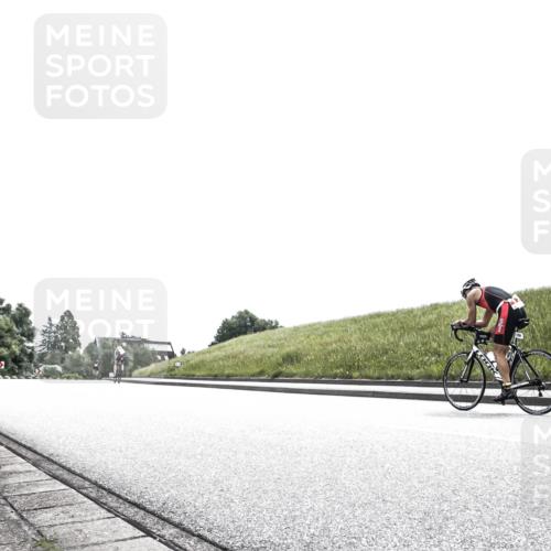 21.06.2026 - 29. Vierlanden-Triathlon H.Heesch http://msf.ph/oto/9906862 21.06.2026 11:45:27 Radfahren  meine-sportfotos.de