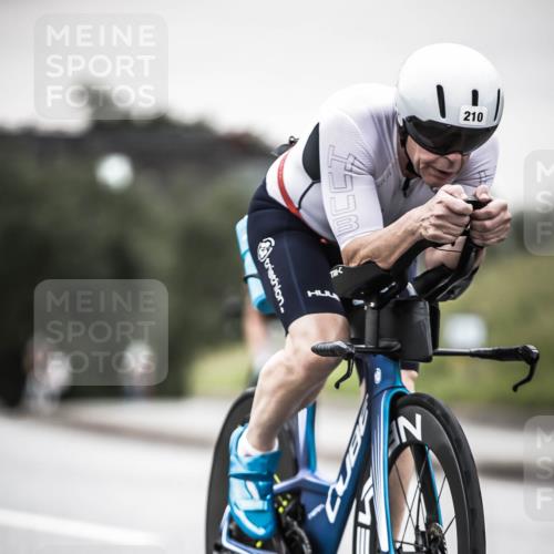 21.06.2026 - 29. Vierlanden-Triathlon H.Heesch http://msf.ph/oto/9906869 21.06.2026 10:25:08 Radfahren 42, 76, 77, 98, 107, 210 meine-sportfotos.de