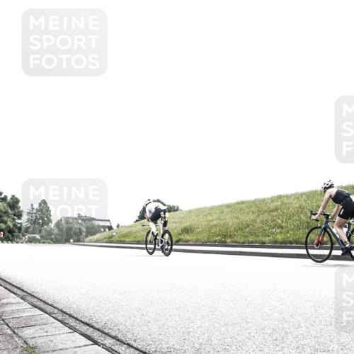 21.06.2026 - 29. Vierlanden-Triathlon H.Heesch http://msf.ph/oto/9906872 21.06.2026 11:45:47 Radfahren 680, 742 meine-sportfotos.de