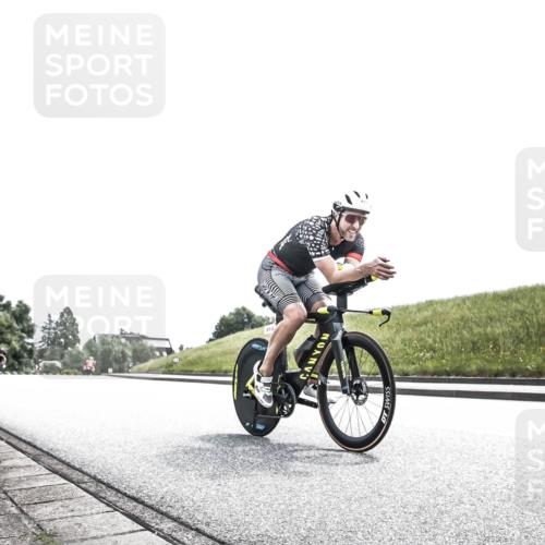 21.06.2026 - 29. Vierlanden-Triathlon H.Heesch http://msf.ph/oto/9906909 21.06.2026 11:46:00 Radfahren 17, 644, 724, 787, 798, 814, 877 meine-sportfotos.de