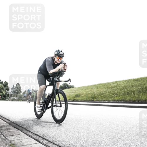 21.06.2026 - 29. Vierlanden-Triathlon H.Heesch http://msf.ph/oto/9906931 21.06.2026 11:46:05 Radfahren 17, 724, 807 meine-sportfotos.de