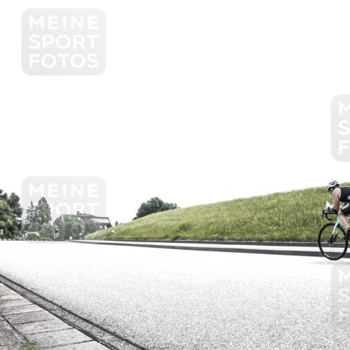 21.06.2026 - 29. Vierlanden-Triathlon H.Heesch http://msf.ph/oto/9906946 21.06.2026 11:46:15 Radfahren 267, 642 meine-sportfotos.de